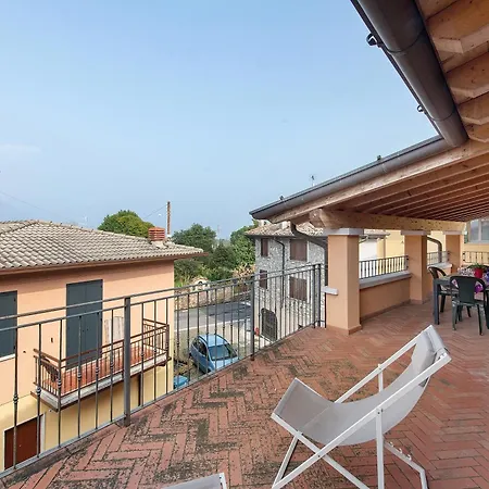 Terrazzo Portese شقة *